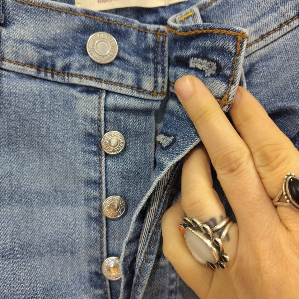 Levi's Ribcage Straight - Picture 5 of 7
